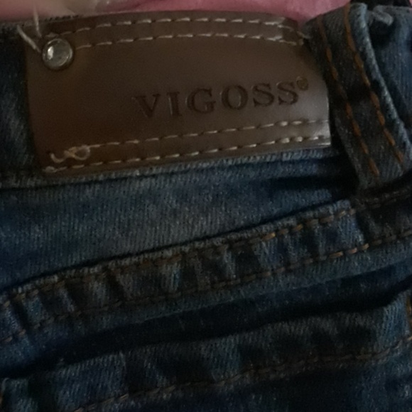 Shorts - Picture 4 of 5